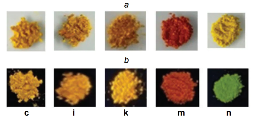 Photographs of thioisomünchnone 2.17.40c,i,k,m,n (see [1260]) in daylight (a) and under UV irradiation (365 nm) (b).